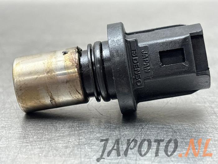 Krukas sensor van een Toyota Avensis Wagon (T25/B1E) 2.0 16V VVT-i D4 2005