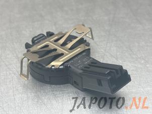 Gebruikte Regensensor Toyota ProAce Electric Worker Prijs € 26,20 Margeregeling aangeboden door Japoto Parts B.V.