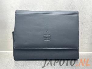 Gebruikte Instructie Boekje Mitsubishi Colt (Z2/Z3) 1.3 16V Prijs € 20,95 Margeregeling aangeboden door Japoto Parts B.V.