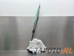 Gebruikte Portierslot Mechaniek 4Deurs links-voor Mazda MX-30 e-SkyActiv 145 Prijs € 104,95 Margeregeling aangeboden door Japoto Parts B.V.