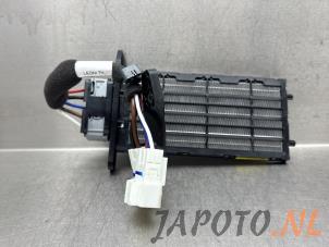 Gebruikte Element Kachelverwarming Nissan Qashqai (J12) 1.3 DIG-T MHEV 16V Prijs € 52,45 Margeregeling aangeboden door Japoto Parts B.V.