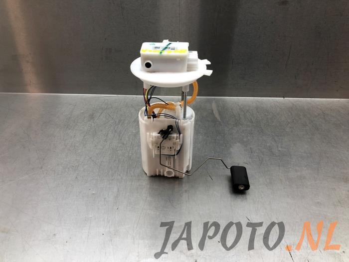Gebruikte Tank element Pomp Nissan Qashqai (J12) 1.3 DIG-T MHEV 16V Prijs € 157,45 Margeregeling aangeboden door Japoto Parts B.V.