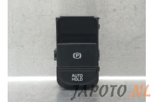 Gebruikte Schakelaar handrem Kia Niro I (DE) 1.6 GDI Hybrid Prijs € 21,00 Margeregeling aangeboden door Japoto Parts B.V.