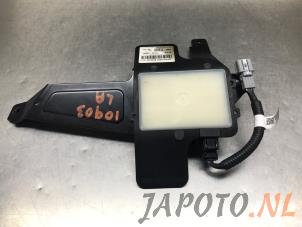 Gebruikte Dode hoek sensor Kia Niro I (DE) 1.6 GDI Hybrid Prijs € 183,70 Margeregeling aangeboden door Japoto Parts B.V.