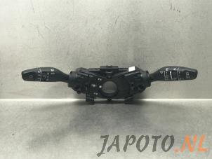 Gebruikte Licht + Raw Schakelaar Hyundai Tucson (TL) 2.0 CRDi 16V Mild Hybrid 4WD Prijs € 52,45 Margeregeling aangeboden door Japoto Parts B.V.