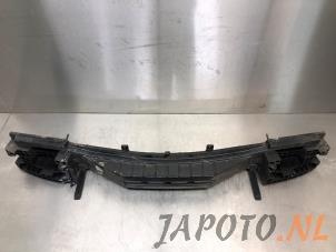 Gebruikte Bumperframe achter Hyundai iX20 (JC) 1.6i 16V Prijs € 78,70 Margeregeling aangeboden door Japoto Parts B.V.