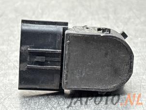 Gebruikte PDC Sensor Hyundai Tucson (TL) 2.0 CRDi 16V Mild Hybrid 4WD Prijs € 26,20 Margeregeling aangeboden door Japoto Parts B.V.