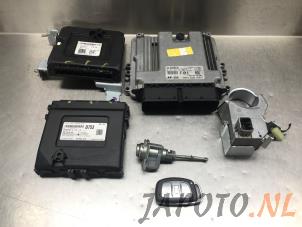 Gebruikte Contactslot + computer Hyundai Tucson (TL) 2.0 CRDi 16V Mild Hybrid 4WD Prijs € 262,50 Margeregeling aangeboden door Japoto Parts B.V.