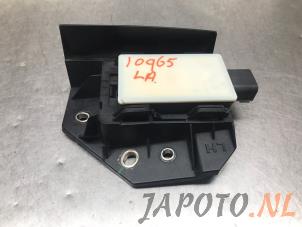 Gebruikte Radar sensor Hyundai Bayon 1.0 T-GDI 12V Mild Hybrid 48V Prijs € 262,45 Margeregeling aangeboden door Japoto Parts B.V.