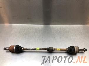 Gebruikte Aandrijfas rechts-voor Hyundai Bayon Prijs € 262,45 Margeregeling aangeboden door Japoto Parts B.V.