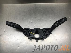 Gebruikte Licht + Raw Schakelaar Hyundai i30 Wagon (PDEF5) 1.0 T-GDI 12V Prijs € 78,70 Margeregeling aangeboden door Japoto Parts B.V.