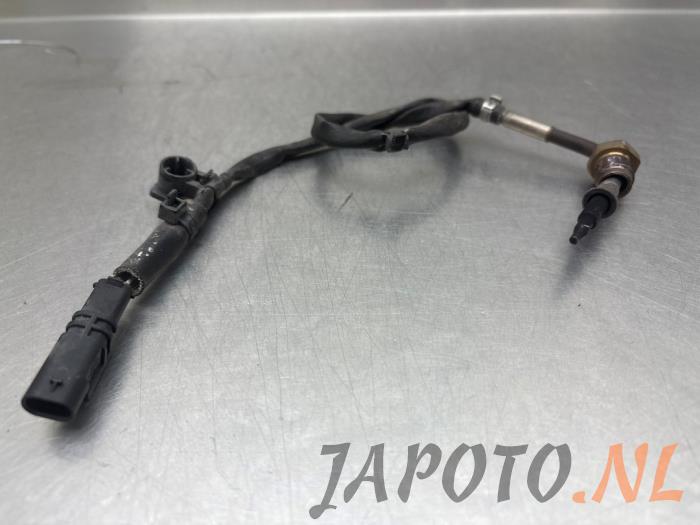 Gebruikte Uitlaat temperatuursensor Kia Stonic (YB) 1.0i T-GDi 12V Prijs € 36,70 Margeregeling aangeboden door Japoto Parts B.V.