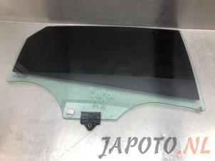 Gebruikte Deurruit 4Deurs rechts-achter Hyundai i30 Fastback (PDEBA/PEDBC) 1.0 T-GDI 12V Prijs € 52,49 Margeregeling aangeboden door Japoto Parts B.V.