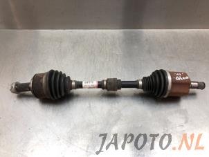 Gebruikte Aandrijfas links-voor Honda HR-V (RU) 1.5 i-VTEC 16V Prijs € 209,95 Margeregeling aangeboden door Japoto Parts B.V.