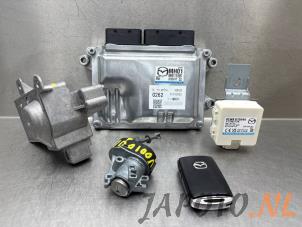 Gebruikte Contactslot + computer Mazda MX-30 e-SkyActiv 145 Prijs € 367,45 Margeregeling aangeboden door Japoto Parts B.V.