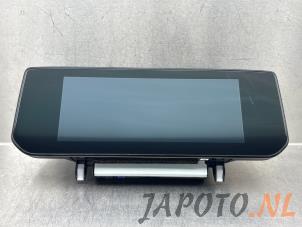 Gebruikte Display Multi Media regelunit Mazda MX-30 e-SkyActiv 145 Prijs € 367,45 Margeregeling aangeboden door Japoto Parts B.V.