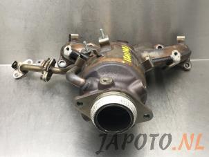 Gebruikte Uitlaatspruitstuk Mitsubishi Eclipse Cross (GK/GL) 2.4 16V PHEV 4x4 Prijs € 471,45 Margeregeling aangeboden door Japoto Parts B.V.