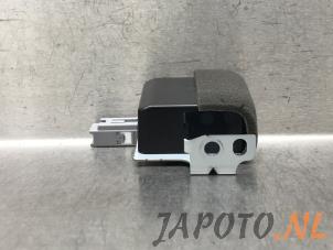 Gebruikte Antenne Versterker Mazda MX-30 e-SkyActiv 145 Prijs € 52,45 Margeregeling aangeboden door Japoto Parts B.V.