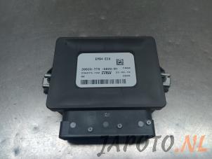 Gebruikte Handrem Module Honda HR-V (RU) 1.5 i-VTEC 16V Prijs € 52,45 Margeregeling aangeboden door Japoto Parts B.V.