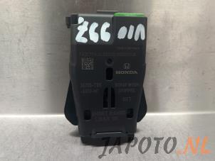 Gebruikte Radar sensor Honda HR-V (RU) 1.5 i-VTEC 16V Prijs € 52,45 Margeregeling aangeboden door Japoto Parts B.V.