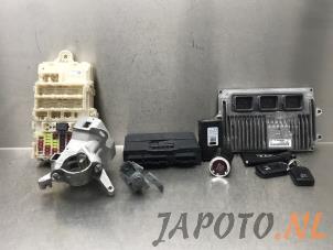 Gebruikte Kontaktslot + computer Honda HR-V (RU) 1.5 i-VTEC 16V Prijs € 314,95 Margeregeling aangeboden door Japoto Parts B.V.