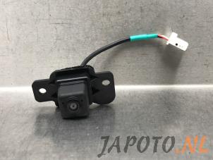 Gebruikte Camera achteruitrijden Mitsubishi Eclipse Cross (GK/GL) 2.4 16V PHEV 4x4 Prijs € 157,45 Margeregeling aangeboden door Japoto Parts B.V.