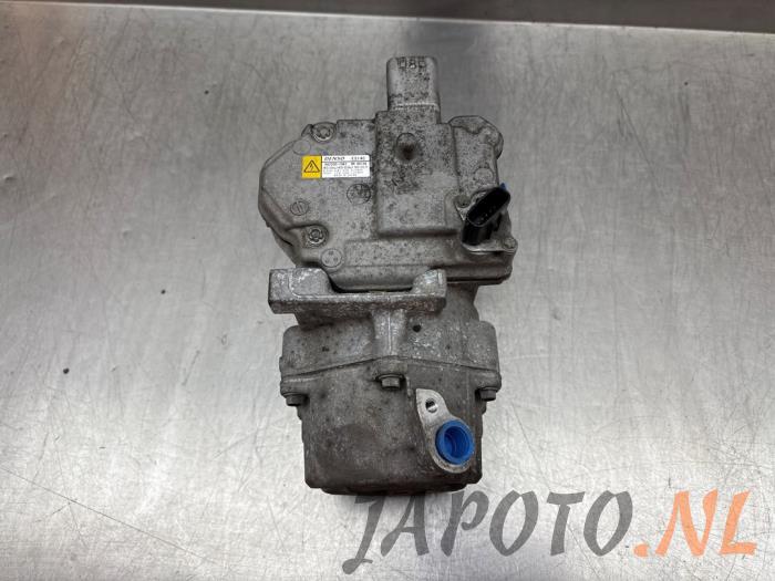 Gebruikte Aircopomp Toyota Yaris III (P13) 1.5 16V Hybrid Prijs € 103,95 Margeregeling aangeboden door Japoto Parts B.V.