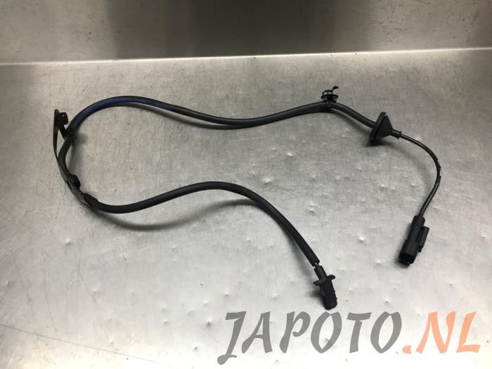 Gebruikte Sensor ABS Mitsubishi Eclipse Cross (GK/GL) 2.4 16V PHEV 4x4 Prijs € 26,20 Margeregeling aangeboden door Japoto Parts B.V.