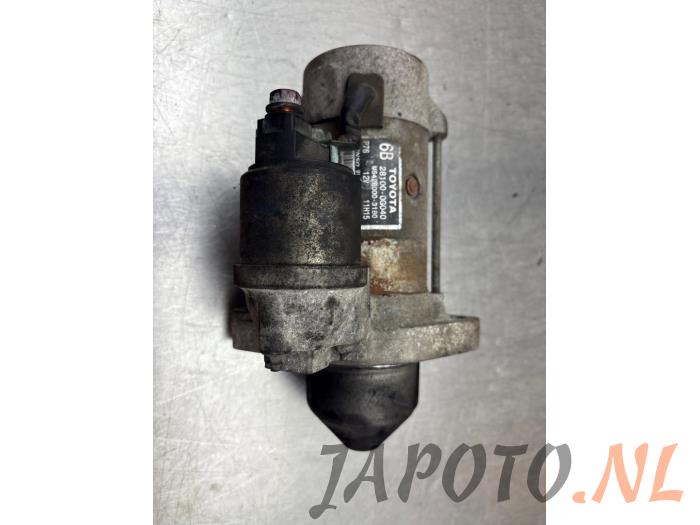 Gebruikte Startmotor Toyota Corolla Verso (R10/11) 2.2 D-4D 16V Prijs € 36,70 Margeregeling aangeboden door Japoto Parts B.V.