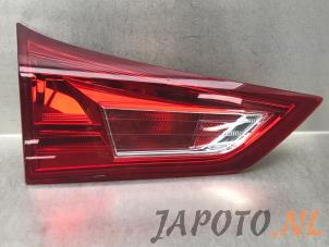 Gebruikte Achterlicht links Toyota Auris Touring Sports (E18) 1.8 16V Hybrid Prijs € 52,45 Margeregeling aangeboden door Japoto Parts B.V.