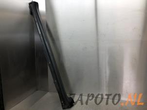 Gebruikte Sideskirt rechts Subaru Tribeca 3.6 24V Prijs € 52,45 Margeregeling aangeboden door Japoto Parts B.V.