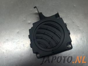 Gebruikte VESS luidspreker Mitsubishi Eclipse Cross (GK/GL) 2.4 16V PHEV 4x4 Prijs € 52,45 Margeregeling aangeboden door Japoto Parts B.V.