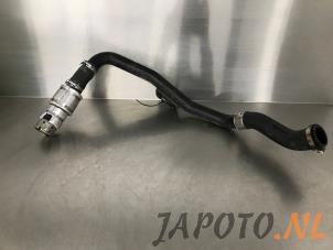 Gebruikte Intercooler Buis Hyundai i20 (BC3) 1.0 T-GDI 100 Mild Hybrid 48V 12V Prijs € 78,70 Margeregeling aangeboden door Japoto Parts B.V.