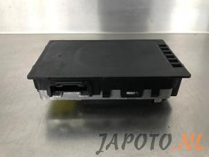 Gebruikte Draadloze oplader Hyundai i20 (BC3) 1.0 T-GDI 100 Mild Hybrid 48V 12V Prijs € 104,95 Margeregeling aangeboden door Japoto Parts B.V.