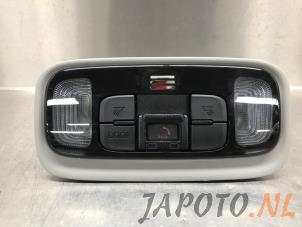 Gebruikte Binnenverlichting voor Toyota Yaris IV (P21/PA1/PH1) 1.5 12V Hybrid 115 Prijs € 41,95 Margeregeling aangeboden door Japoto Parts B.V.