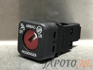 Gebruikte Airbag Slot Toyota Yaris IV (P21/PA1/PH1) 1.5 12V Hybrid 115 Prijs € 20,95 Margeregeling aangeboden door Japoto Parts B.V.