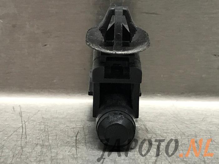 Temperatuursensor buiten van een Toyota Yaris IV (P21/PA1/PH1) 1.5 12V Hybrid 115 2024