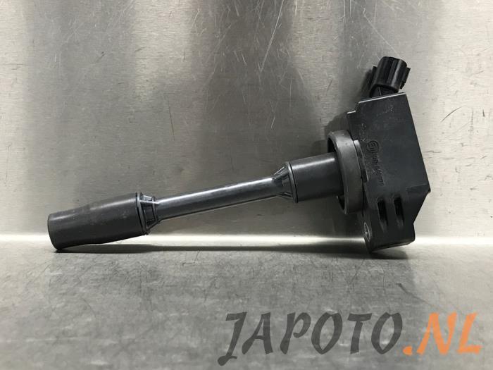 Gebruikte Bobine Toyota Yaris IV (P21/PA1/PH1) 1.5 12V Hybrid 115 Prijs € 15,70 Margeregeling aangeboden door Japoto Parts B.V.