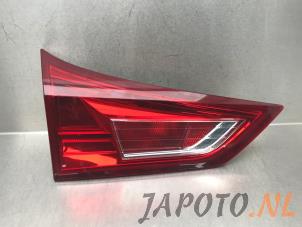 Gebruikte Achterlicht links Toyota Auris Touring Sports (E18) 1.8 16V Hybrid Prijs € 52,45 Margeregeling aangeboden door Japoto Parts B.V.