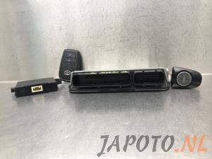 Gebruikte Kontaktslot + computer Toyota Yaris IV (P21/PA1/PH1) 1.5 12V Hybrid 115 Prijs € 314,95 Margeregeling aangeboden door Japoto Parts B.V.