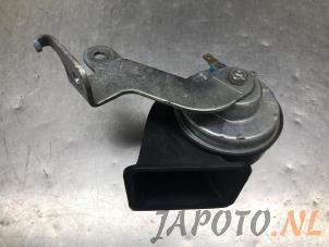 Gebruikte Claxon Mazda 2 (DE) 1.3 16V S-VT Prijs € 10,50 Margeregeling aangeboden door Japoto Parts B.V.