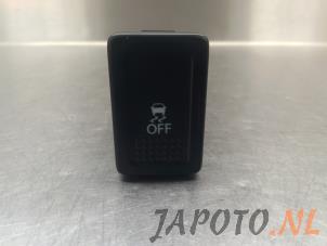 Gebruikte ASR schakelaar Suzuki SX4 S-Cross (JY) 1.6 16V Prijs € 15,70 Margeregeling aangeboden door Japoto Parts B.V.