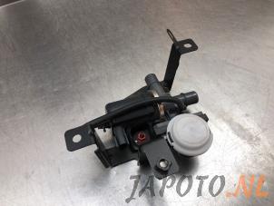 Gebruikte Waterpomp Mitsubishi Eclipse Cross (GK/GL) 2.4 16V PHEV 4x4 Prijs € 78,70 Margeregeling aangeboden door Japoto Parts B.V.