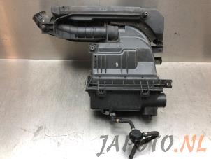 Gebruikte Luchtfilterhuis Suzuki Swift (ZA/ZC/ZD) 1.2 16V Prijs € 52,45 Margeregeling aangeboden door Japoto Parts B.V.