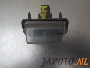 Gebruikte Kenteken Verlichting Toyota Yaris III (P13) 1.5 16V Hybrid Prijs € 15,70 Margeregeling aangeboden door Japoto Parts B.V.