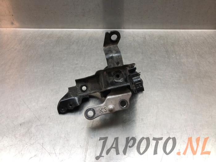 Gebruikte Motorrubber Toyota Yaris IV (P21/PA1/PH1) 1.5 12V Hybrid 115 Prijs € 26,20 Margeregeling aangeboden door Japoto Parts B.V.