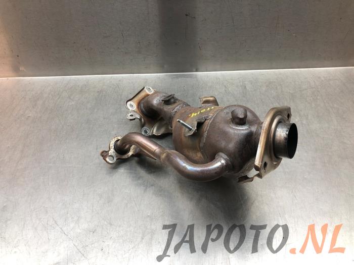 Gebruikte Katalysator Toyota Yaris IV (P21/PA1/PH1) 1.5 12V Hybrid 115 Prijs € 262,45 Margeregeling aangeboden door Japoto Parts B.V.