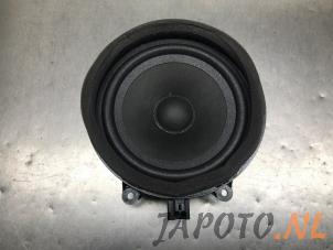 Gebruikte Luidspreker Lynk &amp; Co 01 1.5 PHEV Prijs € 26,20 Margeregeling aangeboden door Japoto Parts B.V.