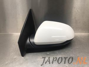 Gebruikte Spiegel Buiten links Kia Rio IV (YB) 1.0i T-GDi 100 12V Prijs € 183,70 Margeregeling aangeboden door Japoto Parts B.V.
