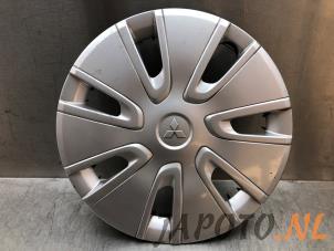 Gebruikte Wieldop Mitsubishi Space Star (A0) 1.0 12V Prijs € 20,95 Margeregeling aangeboden door Japoto Parts B.V.